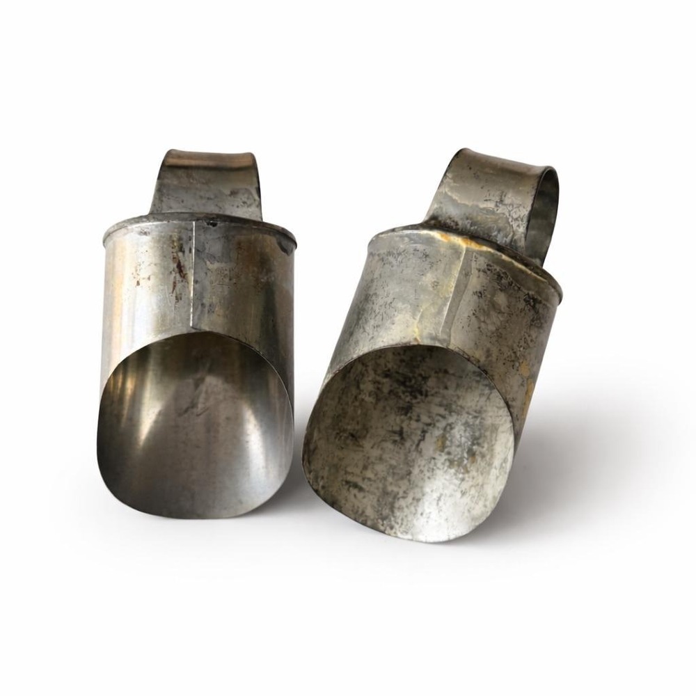 Vintage Tinned Steel Finger Flour Scoops Set of‎ 2 Primitive Kitchen Decor 4.25"